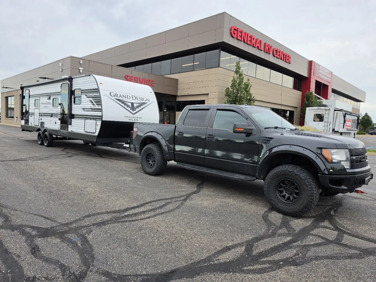 General RV Center, RV repair in Wixom