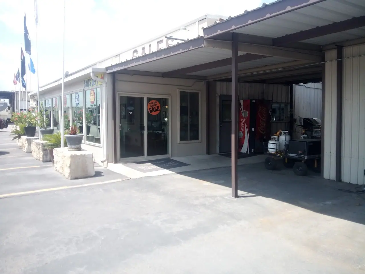 Crestview RV Superstore, RV repair in Selma