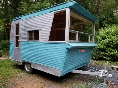 B's Cutom trailer restoration and repair in Fairview, NC