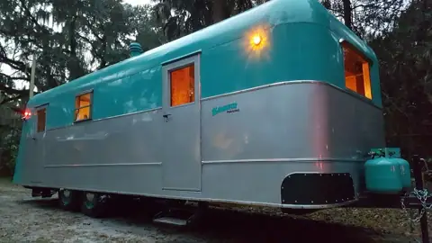 B's Cutom trailer restoration and repair photo 3