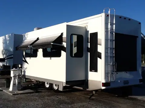 RM'S RV Service in Bakersfield, CA