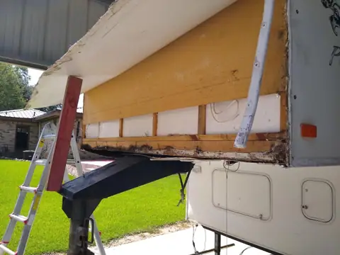 Brogan's Mobile Home and Mobile RV Repair Service in Etoile, TX