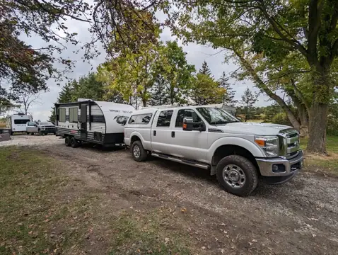 Pat's RV Llc in Carleton, MI