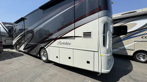 Premier Motorcoach Innovations photo 3