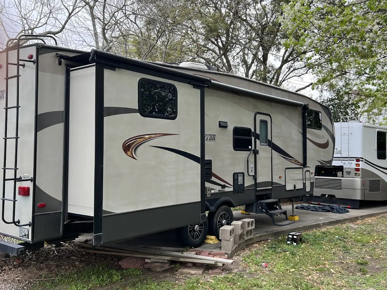 CR RV Service, RV repair in Friendswood