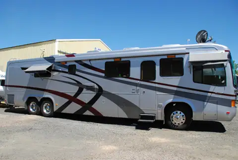 Mackin Street Customs & Rv's in Bend, OR