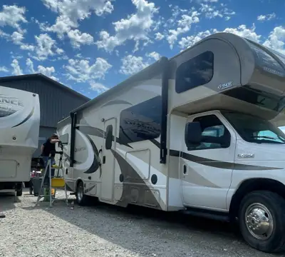 Camper Commander LLC in Collins, IA