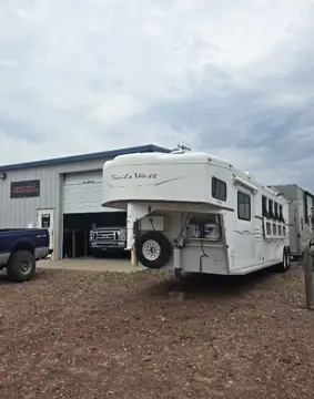 Great Bend Trailer Service photo 3