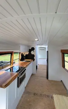 Blackbird Skoolies and Tiny Homes photo 2