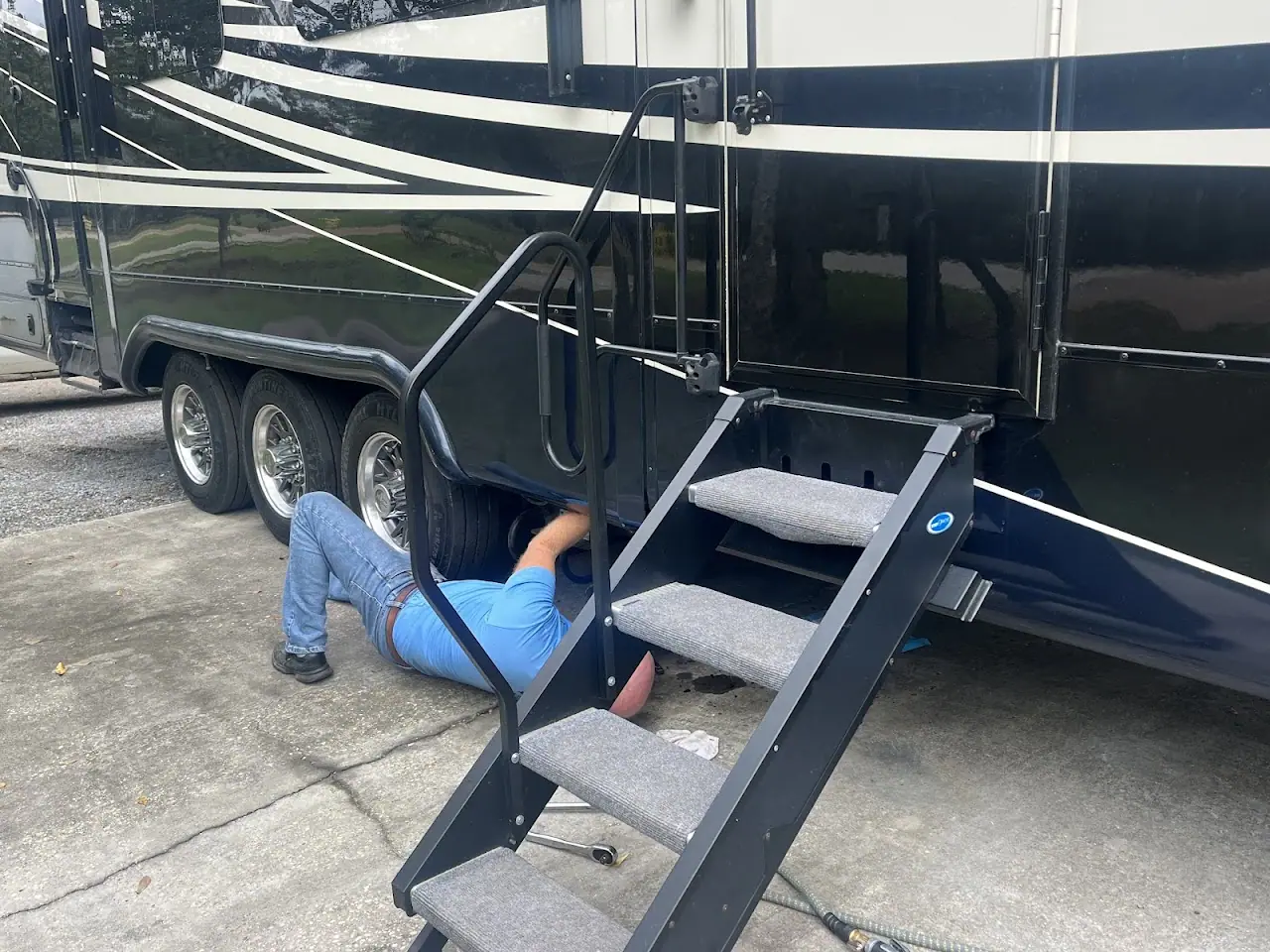 CJs Mobile RV Tech Services LLC, RV repair in D'Iberville