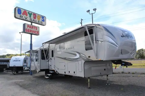 Baydo's RV Sales photo 3