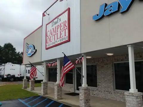 Dads Camper Outlet in Gulfport, MS
