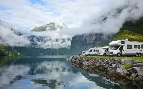 M & R RV Repair LLC in Hickory, NC