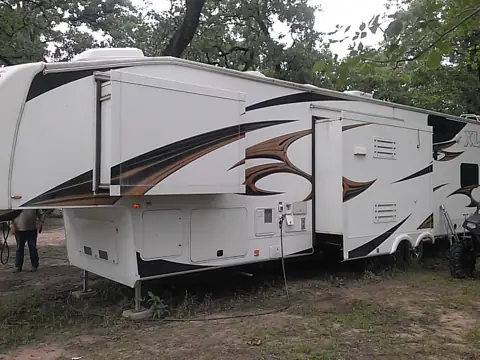 Robertson and Son RV Repair in Wortham, TX