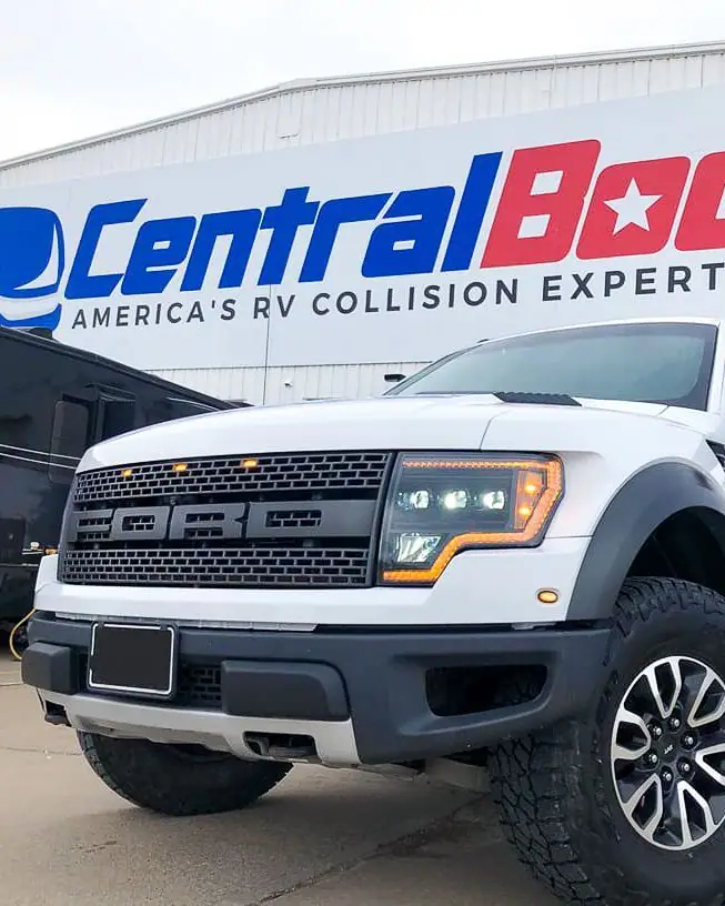Central Body Company, RV repair in Andover
