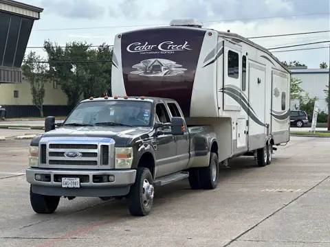 C & D RV Service Center in Pasadena, TX