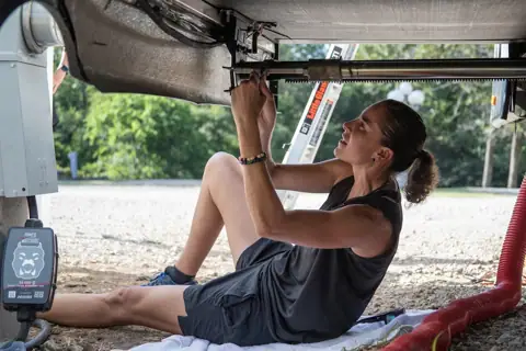 Easy Fix Mobile RV Repair in Oakland Park, FL