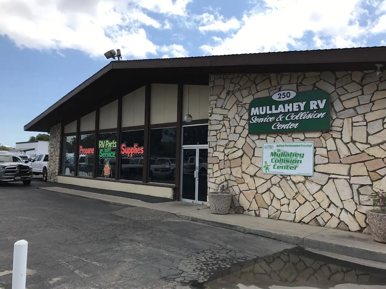 Mullahey RV Collision & Service Center, RV repair in Arroyo Grande