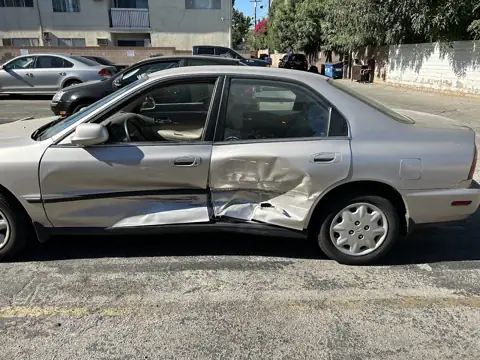 Bumper to Bumper Auto Body & Paint photo 2