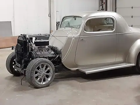 Brooks Collision Center LLC in Piney Flats, TN