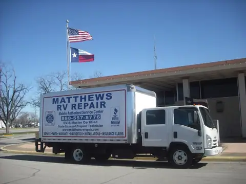 Matthews RV Repair LLC in Yancey, TX