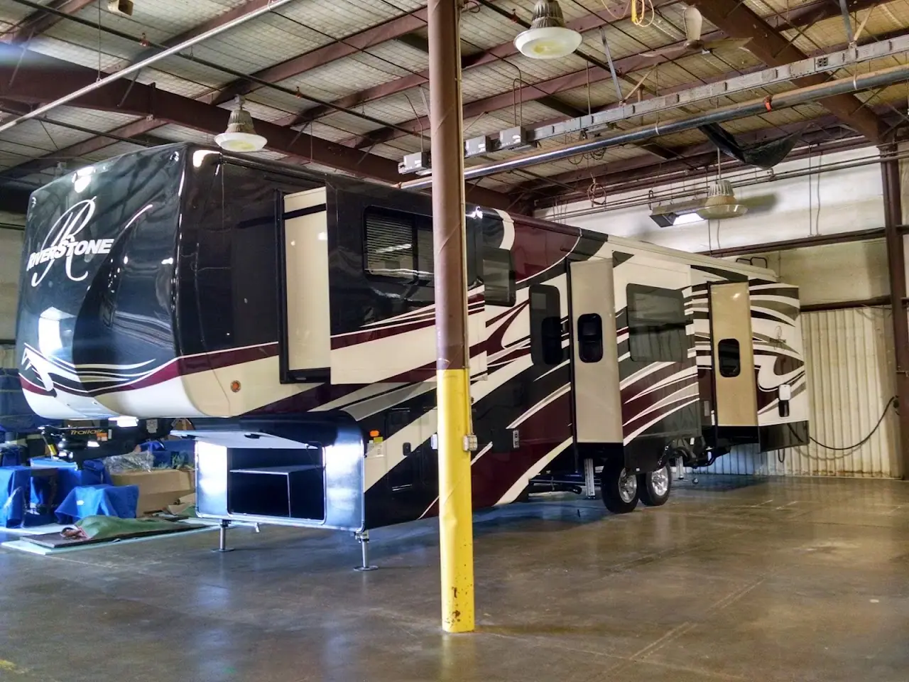KANSAS RV SERVICE CENTER, RV repair in Chanute
