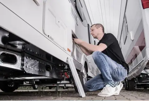 Tri County RV Repair in Wilton Manors, FL