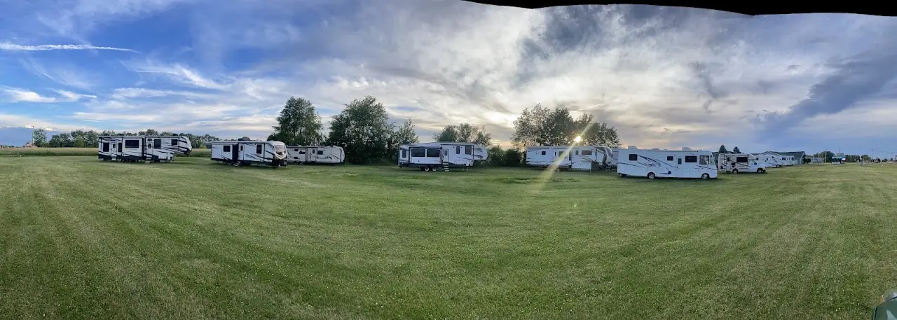 Cloverleaf RV Inc / Southwest Storage llc, RV repair in Schoolcraft