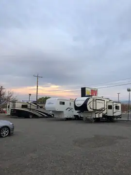 DJs RV Center photo 3