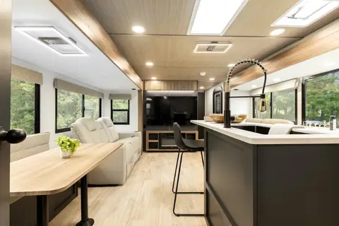 All American Coach Company photo 2