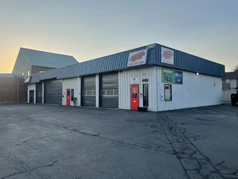 Johnny's Automotive and Rv Repairs in Kennewick, WA