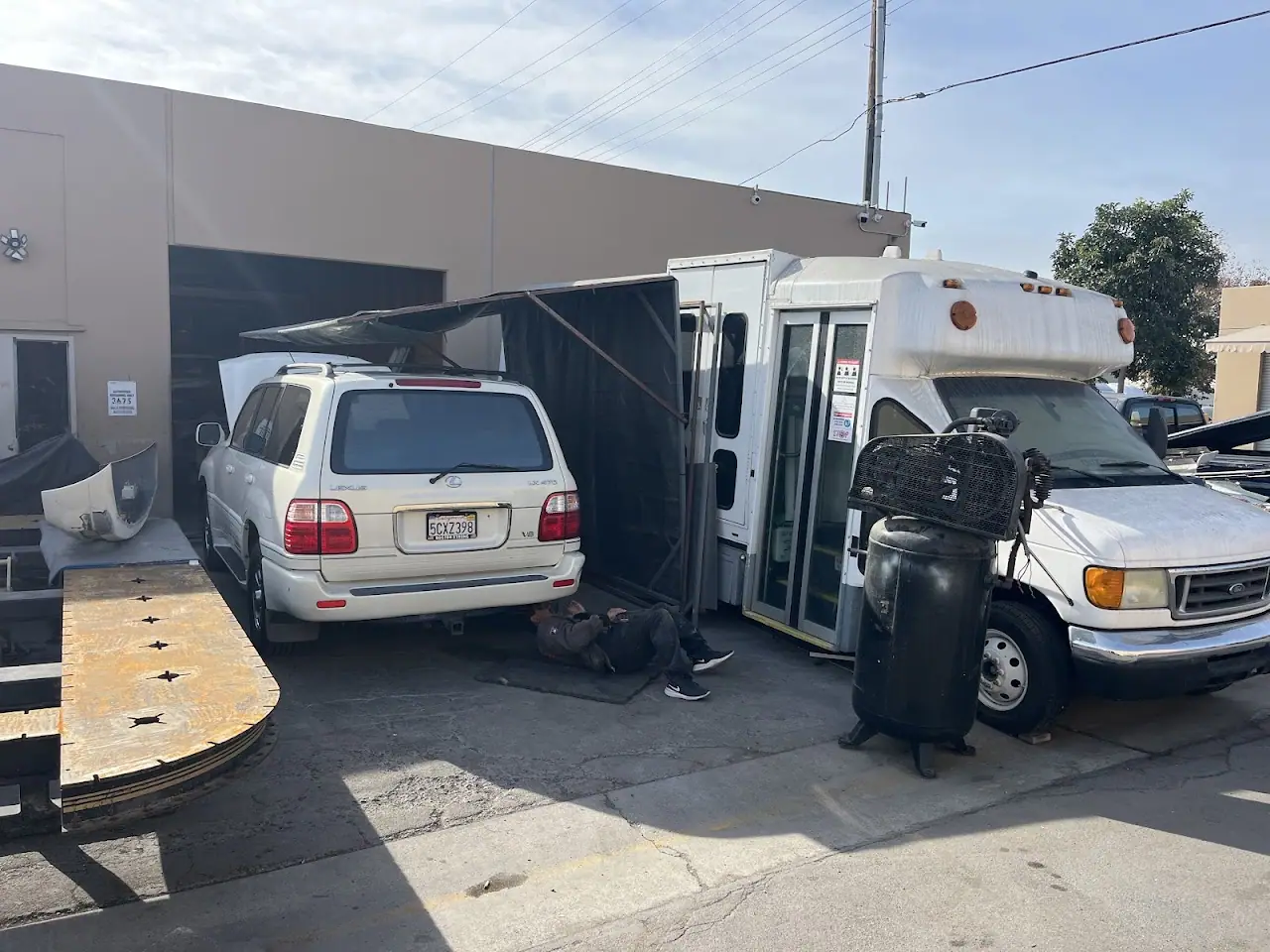 Clear Coat Collision, RV repair in Santa Ana
