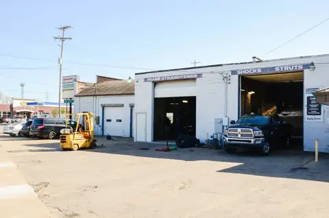 Grapewood Garage in Wyoming, MI