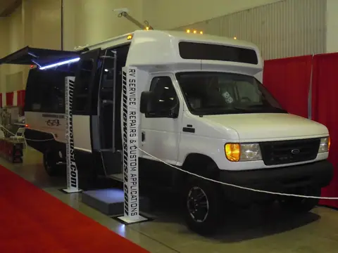 Mobile West LLC RV Service / Repairs & Custom Applications in Seaview, WA