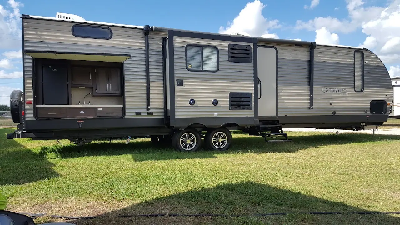 Camper City, RV repair in Victoria