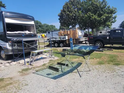 Wise RV Glass in Cumming, GA