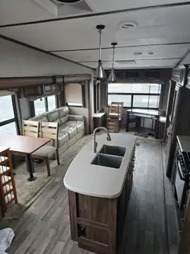 Comrie RV photo 3