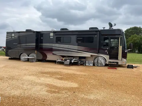Shaynes Rv & Truck photo 2