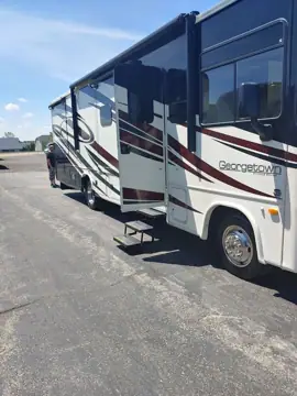 Barrington Motor Sales RV in St. Charles, IL