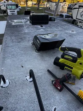 Geo’s rv & trailer repair service llc in Cape Coral, FL