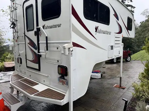 V&V Bros RVs and Trailers Parts and Services photo 2