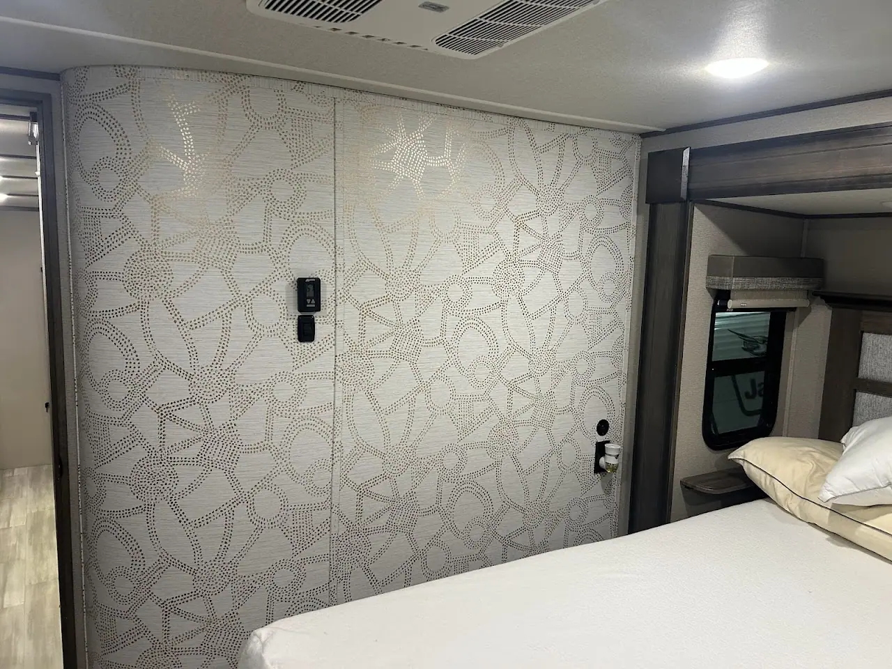 Bobs RV Body Shop & Service Center, RV repair in Marion