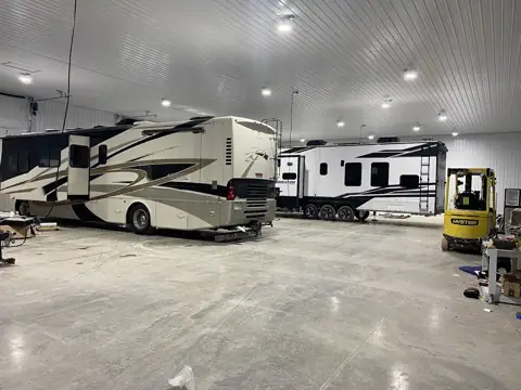 Adventure RV photo 3