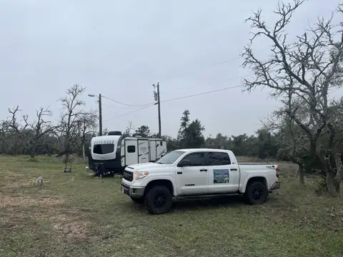 Scruss Man RV Repair in Harper, TX