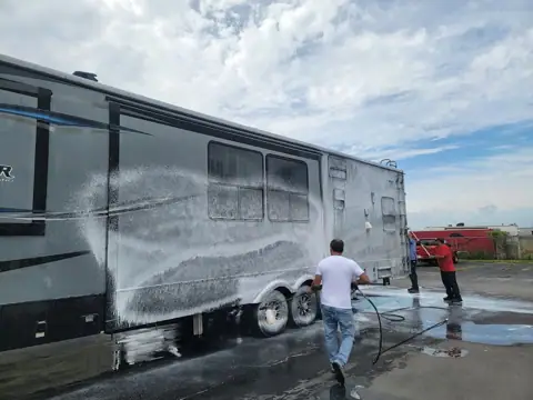D & T RV Repair in Goshen, IN