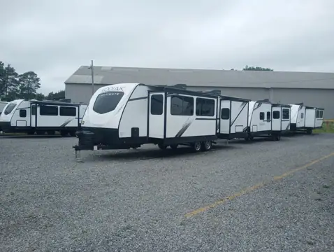 Starr's Trailer Sales photo 3