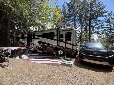 Special T RV photo 2