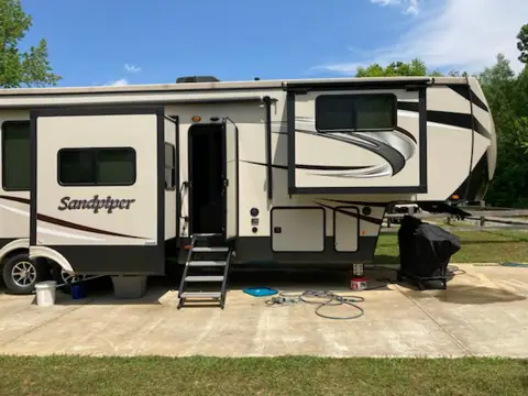 Smith Lake Mobile RV Repair and Wash photo 3