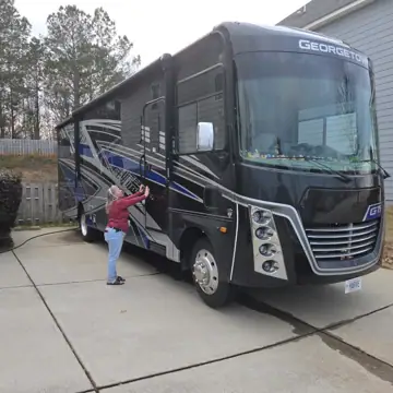 Reeves Custom Coaches Inc photo 3