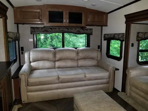 Miles RV Center photo 2